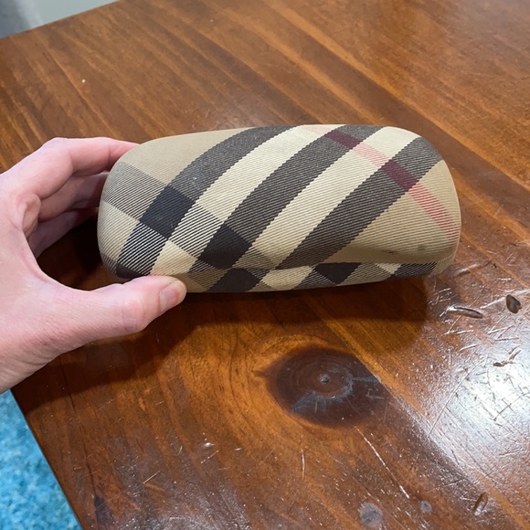 Burberry Sunglasses - Picture 7 of 7